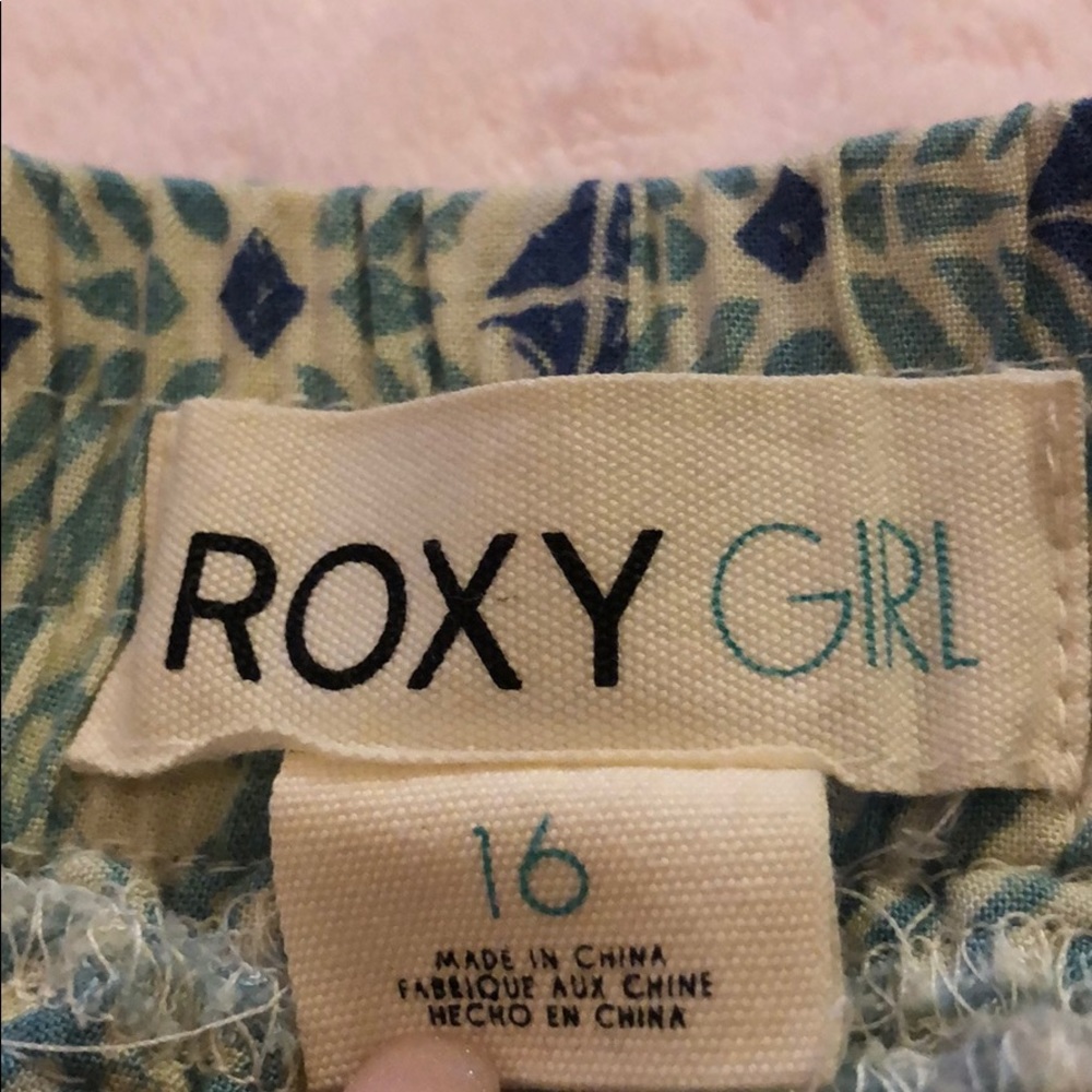 Shorts - Picture 3 of 3